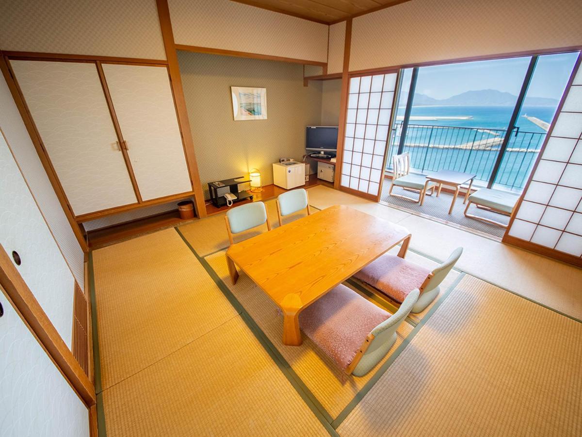 מלון קיטקיושו Kokumin Shukusha Marine Terrace Ashiya מראה חיצוני תמונה