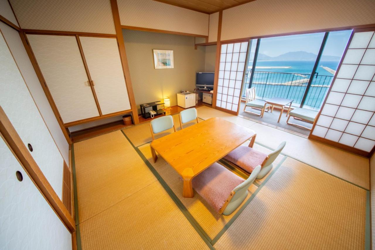 מלון קיטקיושו Kokumin Shukusha Marine Terrace Ashiya מראה חיצוני תמונה